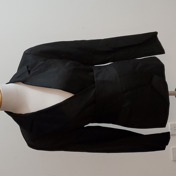 Trina Turk Los Angeles Palm Springs black pinstripe dressy cummerbund blazer - Picture 2 of 13